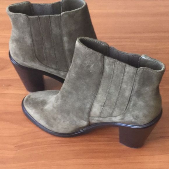 JOIE Suede CLOEE BOOTIE NEW - Picture 8 of 11